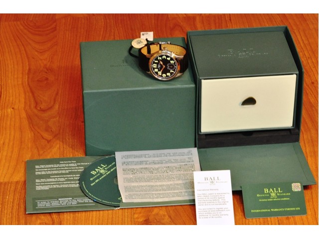 Ball clearance watch box